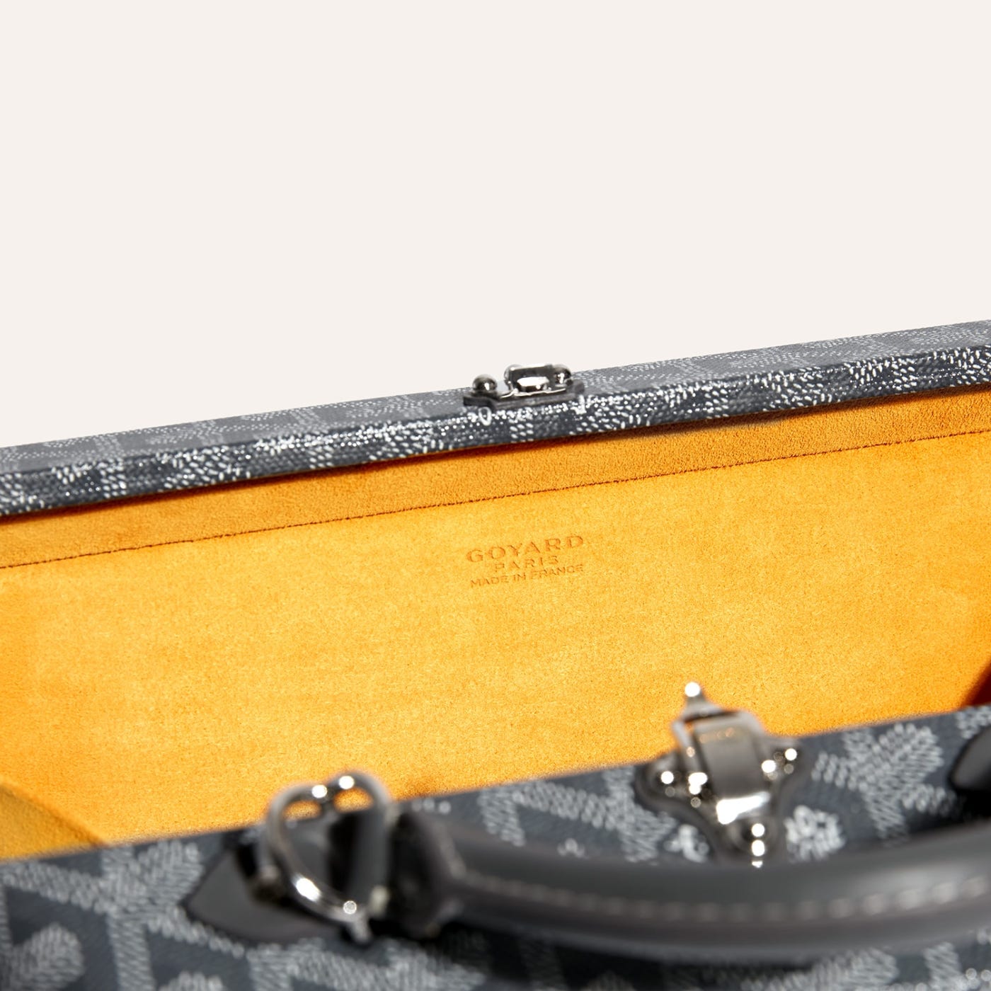 Goyard Grand Hôtel Trunk Bag Grey - Image 5